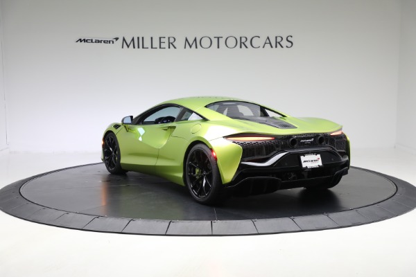 Used 2024 McLaren Artura TechLux for sale $191,900 at Bentley Greenwich in Greenwich CT 06830 5