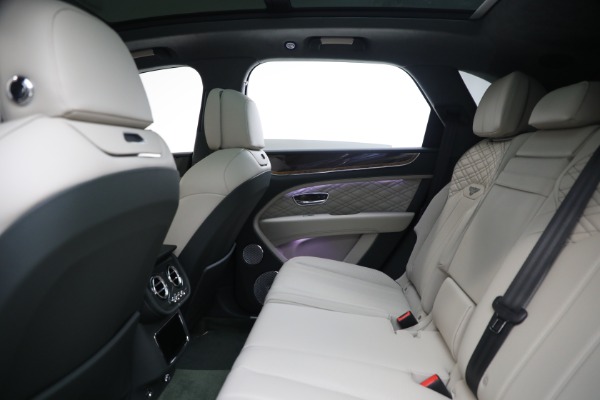 New 2023 Bentley Bentayga V8 for sale $189,900 at Bentley Greenwich in Greenwich CT 06830 20
