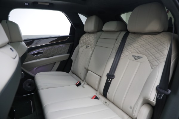 New 2023 Bentley Bentayga V8 for sale $189,900 at Bentley Greenwich in Greenwich CT 06830 21