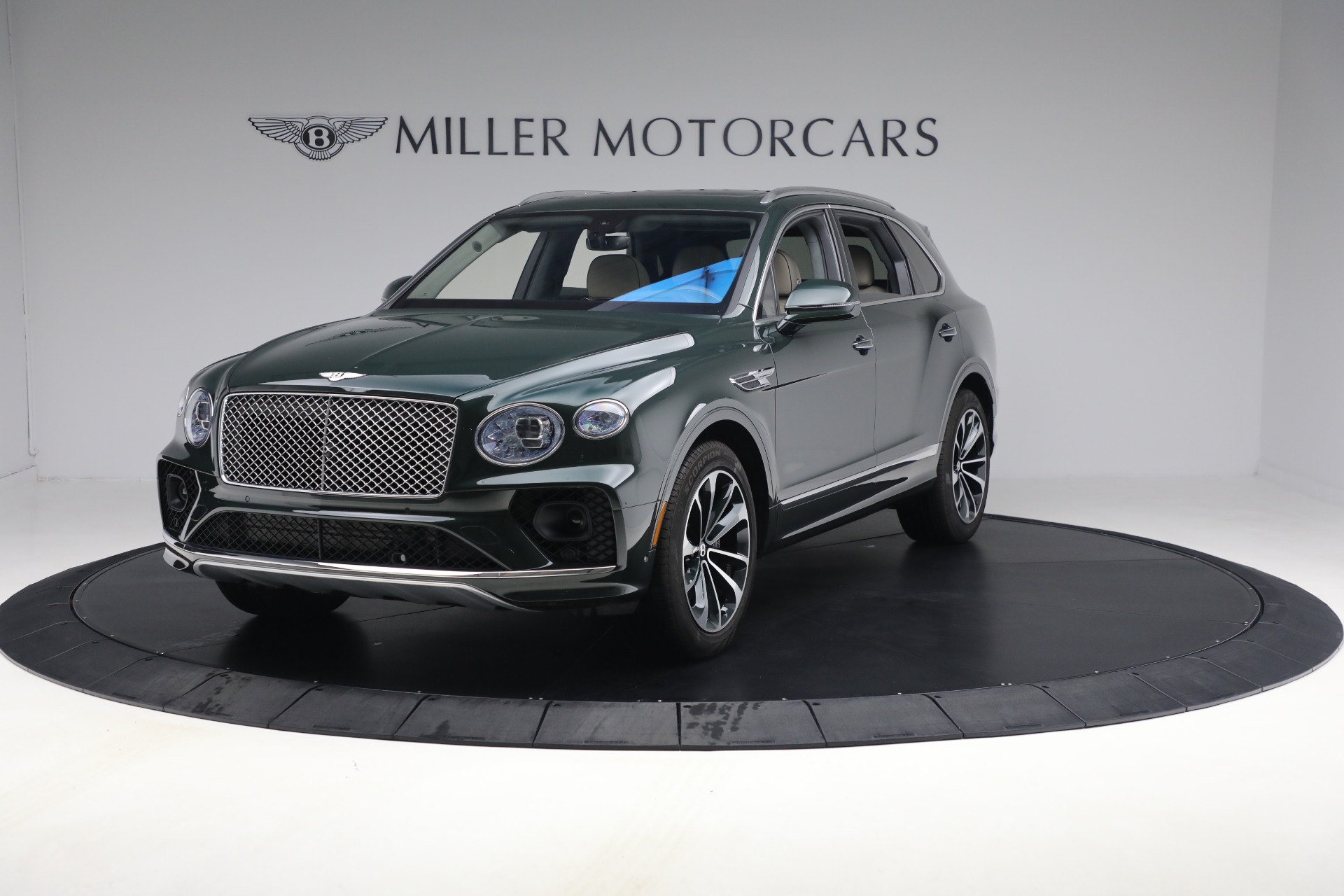 New 2023 Bentley Bentayga V8 for sale $189,900 at Bentley Greenwich in Greenwich CT 06830 1