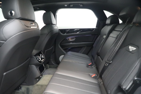 Used 2023 Bentley Bentayga V8 for sale $175,900 at Bentley Greenwich in Greenwich CT 06830 19