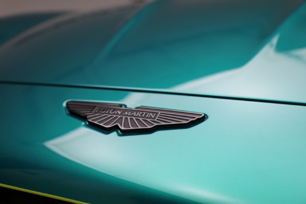 New 2025 Aston Martin Vantage for sale $287,500 at Bentley Greenwich in Greenwich CT 06830 22