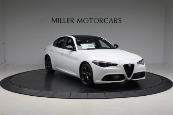 New 2025 Alfa Romeo Giulia for sale $53,290 at Bentley Greenwich in Greenwich CT 06830 12