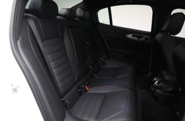 New 2025 Alfa Romeo Giulia for sale $53,290 at Bentley Greenwich in Greenwich CT 06830 19