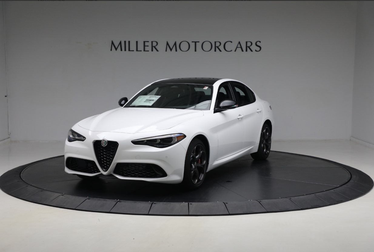 New 2025 Alfa Romeo Giulia for sale $53,290 at Bentley Greenwich in Greenwich CT 06830 1