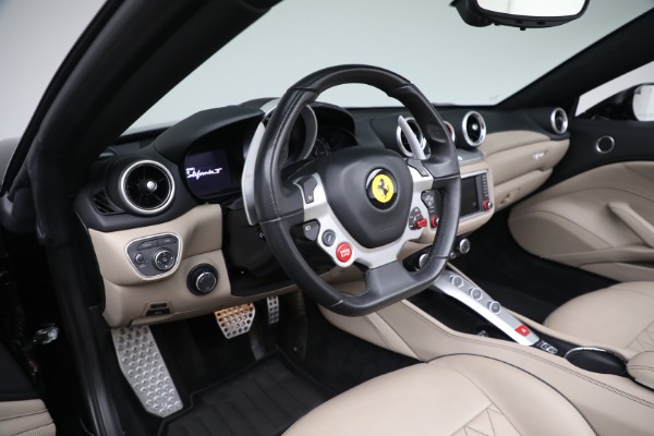Used 2016 Ferrari California T for sale $122,900 at Bentley Greenwich in Greenwich CT 06830 14