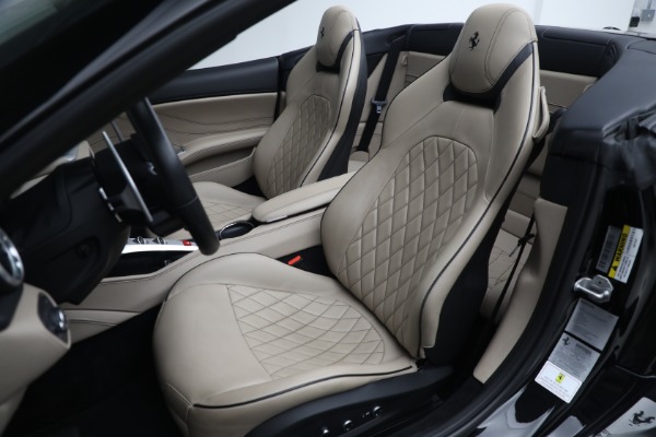 Used 2016 Ferrari California T for sale $122,900 at Bentley Greenwich in Greenwich CT 06830 16