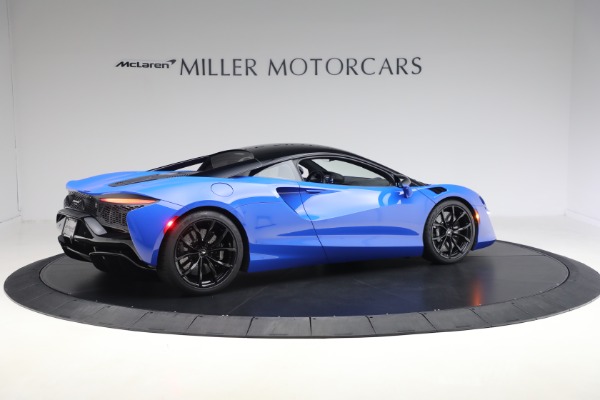 Used 2023 McLaren Artura Performance for sale Call for price at Bentley Greenwich in Greenwich CT 06830 8
