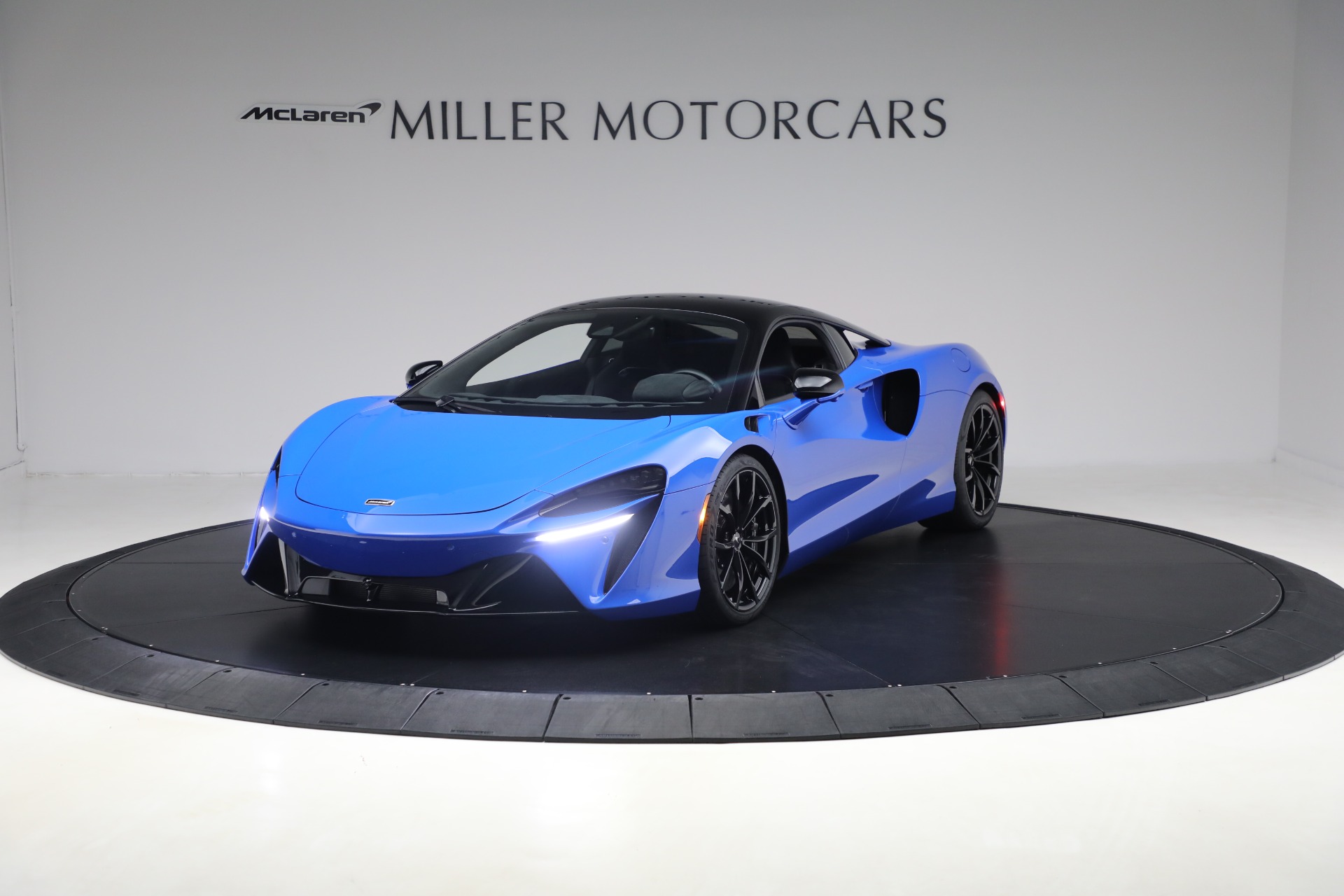 Used 2023 McLaren Artura Performance for sale Call for price at Bentley Greenwich in Greenwich CT 06830 1