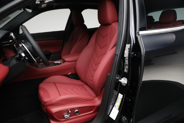 New 2025 Maserati Grecale for sale $83,405 at Bentley Greenwich in Greenwich CT 06830 15