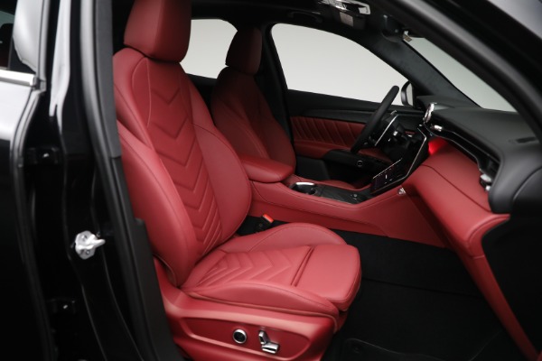 New 2025 Maserati Grecale for sale $83,405 at Bentley Greenwich in Greenwich CT 06830 17