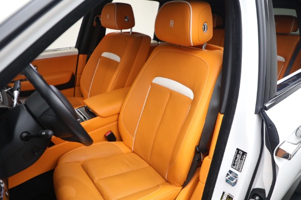 Used 2022 Rolls-Royce Black Badge Cullinan for sale Call for price at Bentley Greenwich in Greenwich CT 06830 19