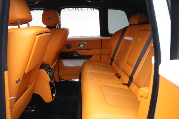 Used 2022 Rolls-Royce Black Badge Cullinan for sale Call for price at Bentley Greenwich in Greenwich CT 06830 24