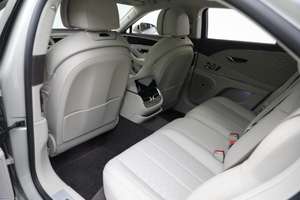 New 2025 Bentley Flying Spur Speed for sale $299,995 at Bentley Greenwich in Greenwich CT 06830 21