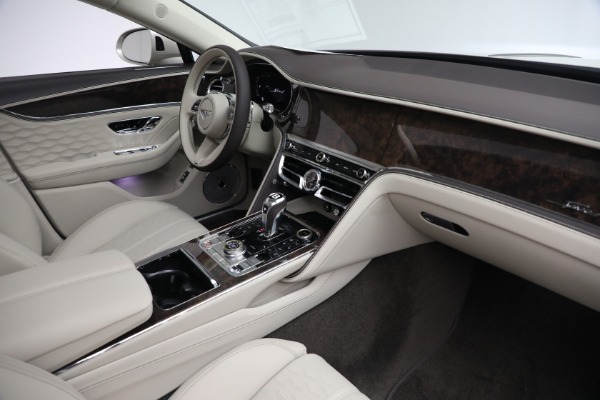 New 2025 Bentley Flying Spur Speed for sale $299,995 at Bentley Greenwich in Greenwich CT 06830 24