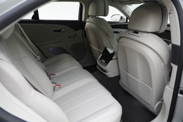 New 2025 Bentley Flying Spur Speed for sale $299,995 at Bentley Greenwich in Greenwich CT 06830 27