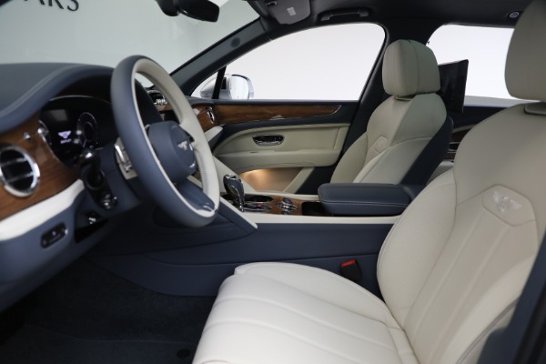 New 2025 Bentley Bentayga EWB V8 for sale $262,915 at Bentley Greenwich in Greenwich CT 06830 16