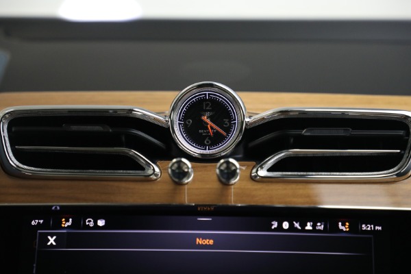 New 2025 Bentley Bentayga EWB V8 for sale $262,915 at Bentley Greenwich in Greenwich CT 06830 22