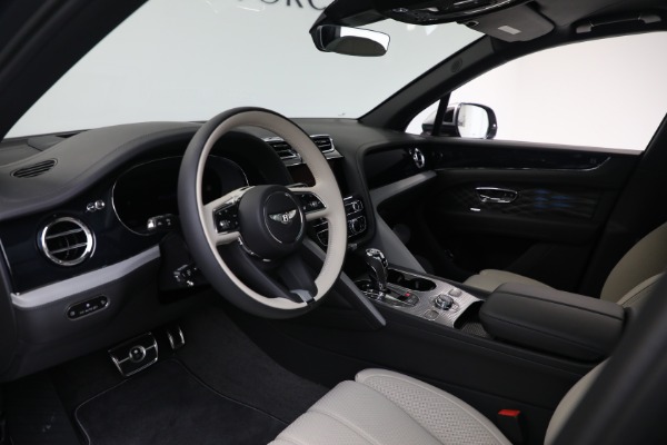 New 2025 Bentley Bentayga EWB Mulliner V8 for sale Sold at Bentley Greenwich in Greenwich CT 06830 18