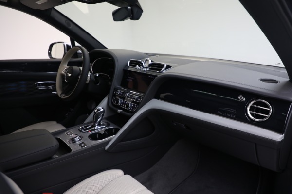 New 2025 Bentley Bentayga EWB Mulliner V8 for sale Sold at Bentley Greenwich in Greenwich CT 06830 26