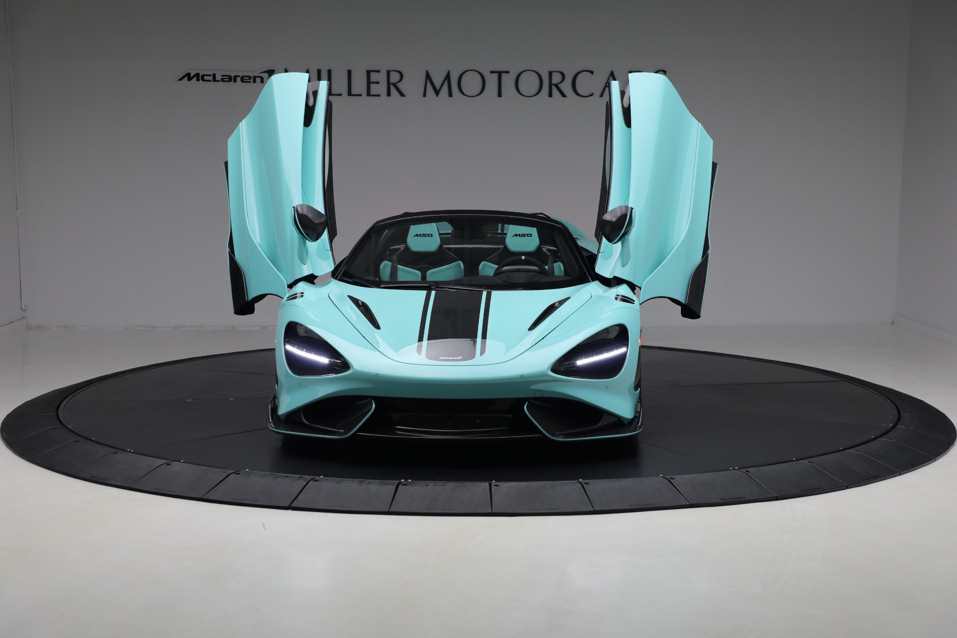【新品/希少】定価5.5万円 LAVENHAM アーカイブ ジレ ライトブルー New 2025 McLaren Artura Spider TechLux For Sale (Special Pricing