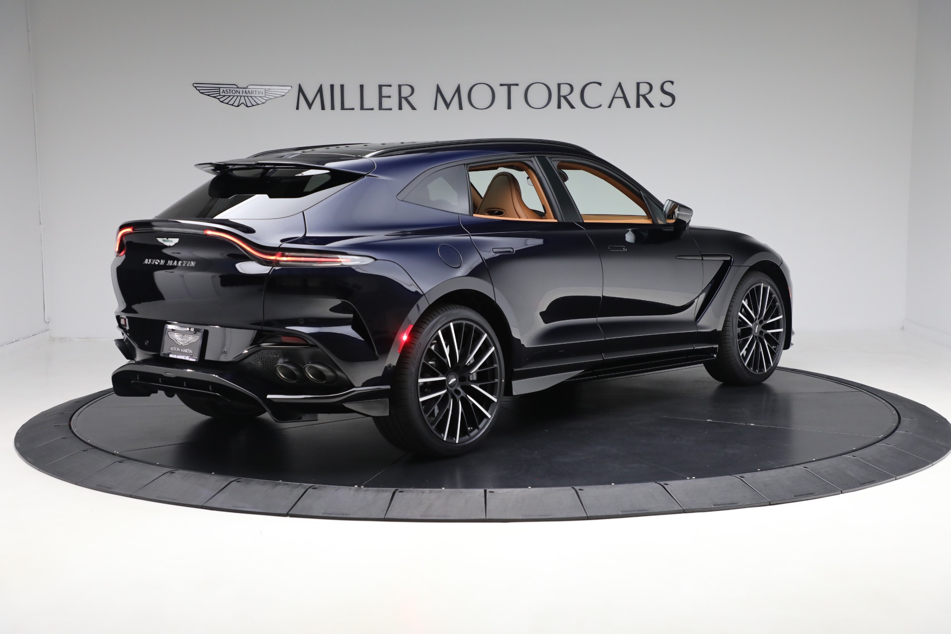 New 2025 Aston Martin DBX 707 For Sale (Special Pricing) | Bentley