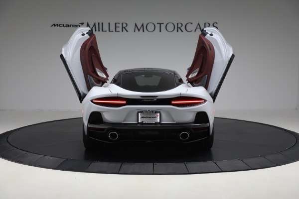 Used 2023 McLaren GT Luxe for sale $185,900 at Bentley Greenwich in Greenwich CT 06830 17
