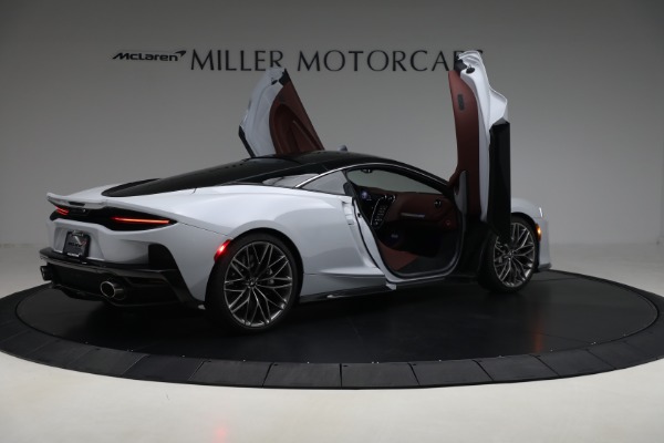 Used 2023 McLaren GT Luxe for sale $185,900 at Bentley Greenwich in Greenwich CT 06830 18