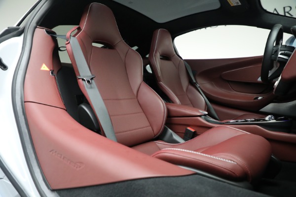 Used 2023 McLaren GT Luxe for sale $185,900 at Bentley Greenwich in Greenwich CT 06830 24