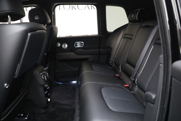 Used 2026 Rolls-Royce Cullinan for sale $449,900 at Bentley Greenwich in Greenwich CT 06830 23