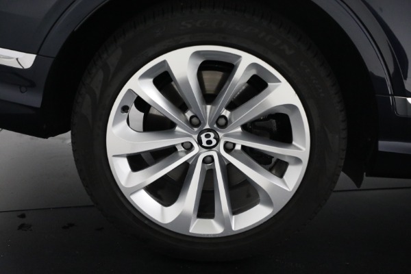 Used 2024 Bentley Bentayga EWB V8 for sale $204,900 at Bentley Greenwich in Greenwich CT 06830 14