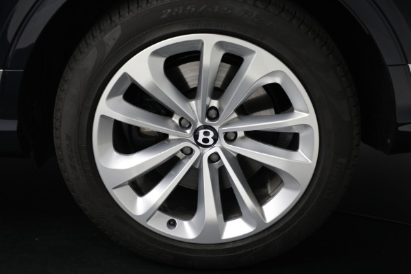 Used 2024 Bentley Bentayga EWB V8 for sale $204,900 at Bentley Greenwich in Greenwich CT 06830 15