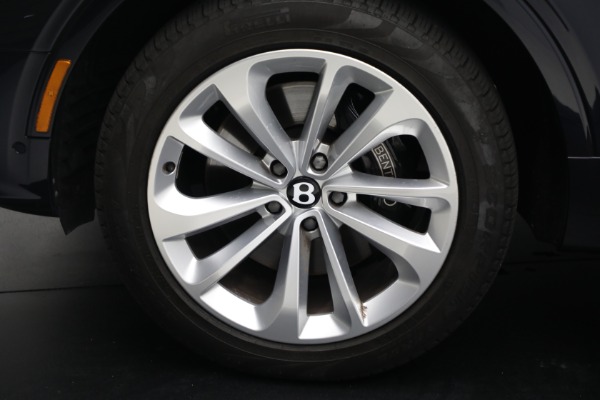 Used 2024 Bentley Bentayga EWB V8 for sale $204,900 at Bentley Greenwich in Greenwich CT 06830 16