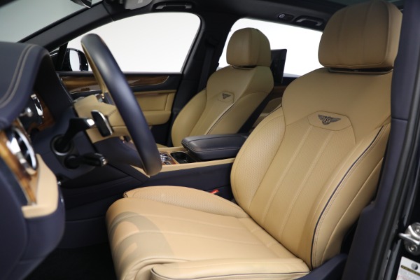 Used 2024 Bentley Bentayga EWB V8 for sale $204,900 at Bentley Greenwich in Greenwich CT 06830 20