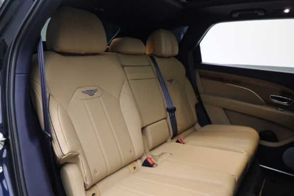 Used 2024 Bentley Bentayga EWB V8 for sale $204,900 at Bentley Greenwich in Greenwich CT 06830 26