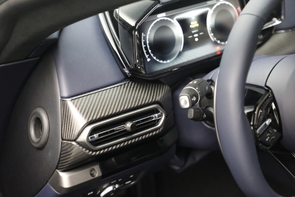 New 2026 Aston Martin Vantage for sale $240,400 at Bentley Greenwich in Greenwich CT 06830 23