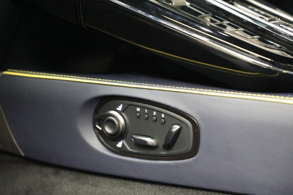 New 2026 Aston Martin Vantage for sale $240,400 at Bentley Greenwich in Greenwich CT 06830 24
