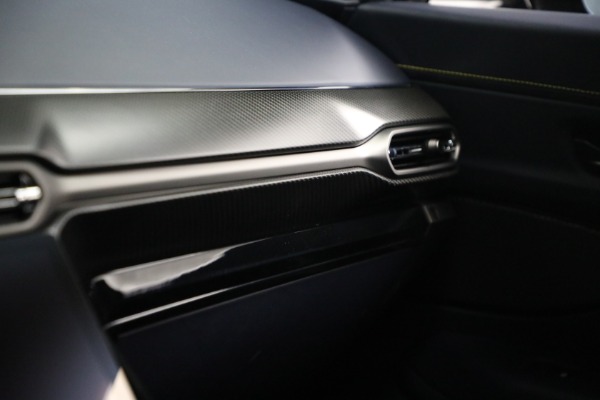 New 2026 Aston Martin Vantage for sale $240,400 at Bentley Greenwich in Greenwich CT 06830 26