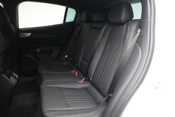 New 2025 Maserati Grecale for sale $69,315 at Bentley Greenwich in Greenwich CT 06830 18