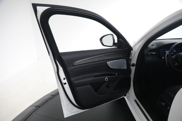 New 2025 Maserati Grecale for sale $69,315 at Bentley Greenwich in Greenwich CT 06830 21