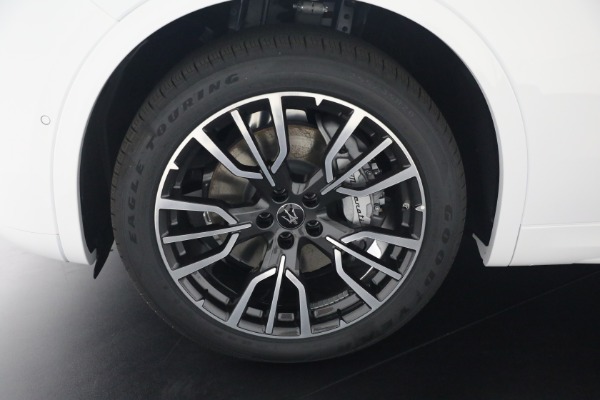New 2025 Maserati Grecale for sale $69,315 at Bentley Greenwich in Greenwich CT 06830 24