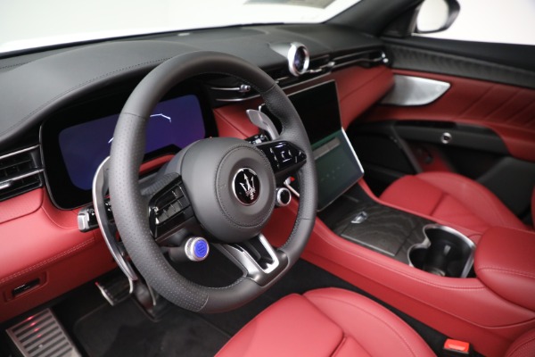 New 2025 Maserati Grecale for sale $82,286 at Bentley Greenwich in Greenwich CT 06830 13