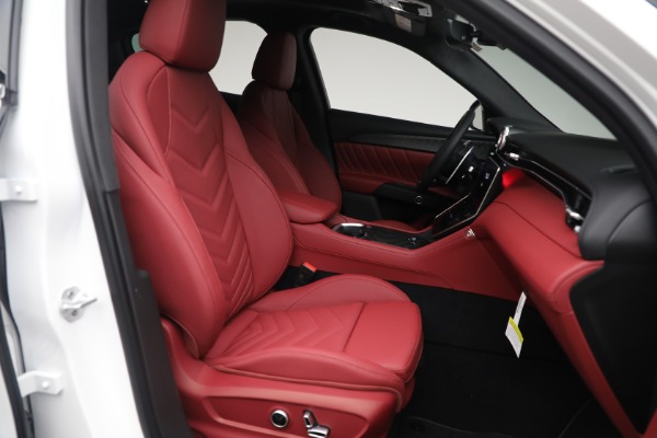 New 2025 Maserati Grecale for sale $82,286 at Bentley Greenwich in Greenwich CT 06830 17