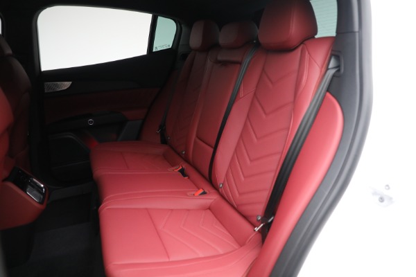 New 2025 Maserati Grecale for sale $82,286 at Bentley Greenwich in Greenwich CT 06830 21