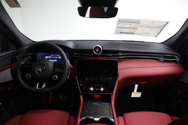 New 2025 Maserati Grecale for sale $82,286 at Bentley Greenwich in Greenwich CT 06830 22