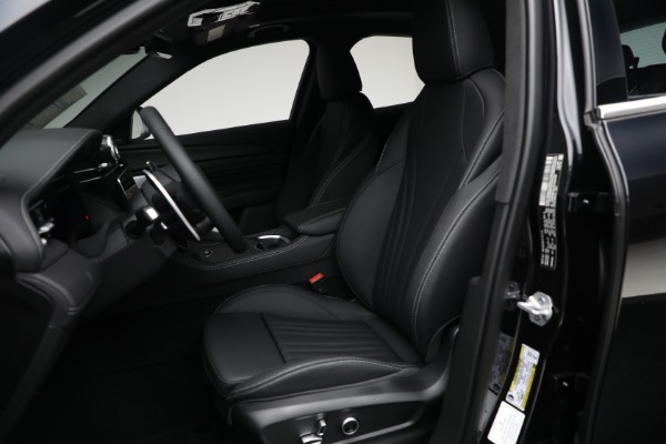 New 2025 Maserati Grecale for sale $71,739 at Bentley Greenwich in Greenwich CT 06830 15