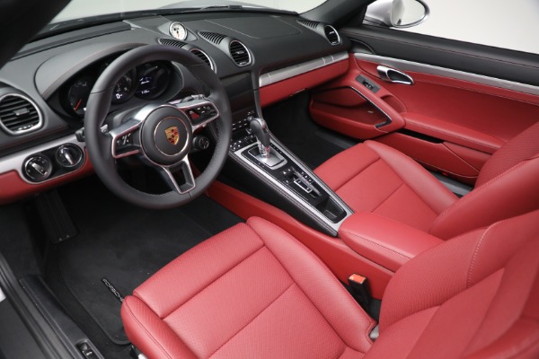 Used 2025 Porsche 718 Boxster for sale $91,900 at Bentley Greenwich in Greenwich CT 06830 14