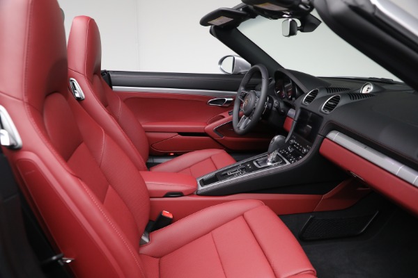 Used 2025 Porsche 718 Boxster for sale $91,900 at Bentley Greenwich in Greenwich CT 06830 21
