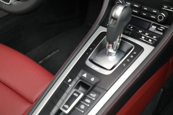 Used 2025 Porsche 718 Boxster for sale $91,900 at Bentley Greenwich in Greenwich CT 06830 27