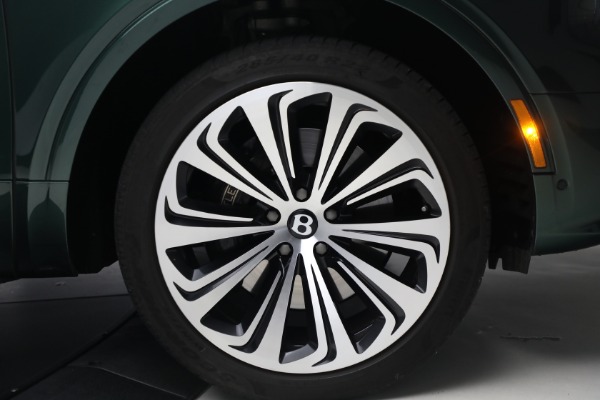 Used 2021 Bentley Bentayga V8 for sale Call for price at Bentley Greenwich in Greenwich CT 06830 17